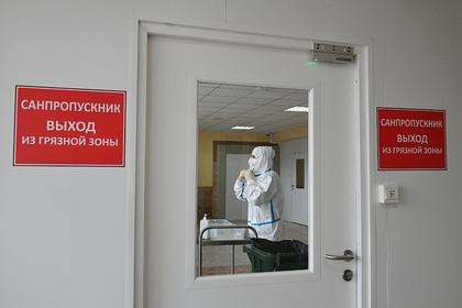 Борющимся с коронавирусом российским медикам выделили более 320 миллионов рублей