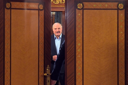 Лукашенко отказался загонять белорусов силой на праздник Дня Победы