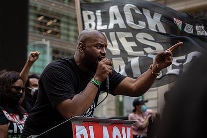 Лидер чернокожих активистов пригрозил «сжечь США»