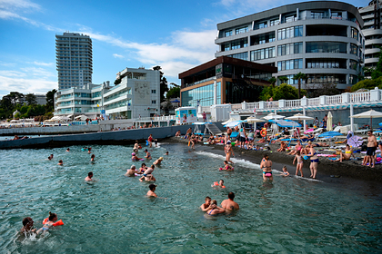 На российских курортах зафиксировали аномальную температуру воды