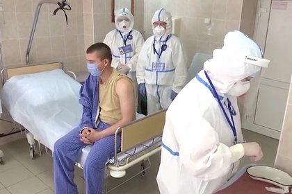 В России раскрыли состояние добровольцев спустя две недели после вакцинации