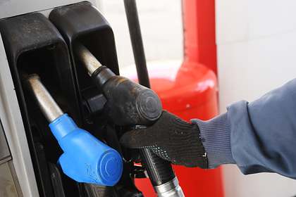 Россиян призвали не переживать о росте цен на бензин