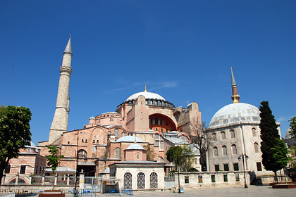 Стало известно о решении Турции превратить Софийский собор в мечеть