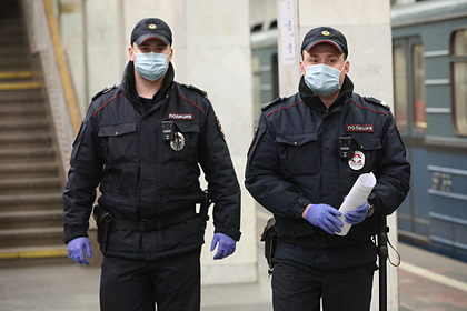 Московским полицейским подняли зарплаты