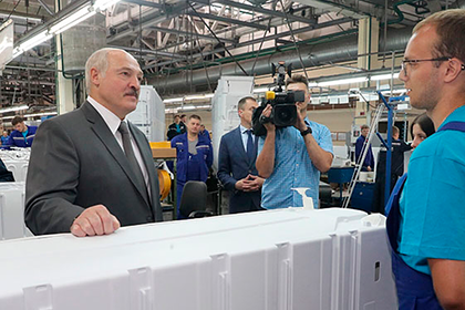Лукашенко призвал белорусов покупать белорусское