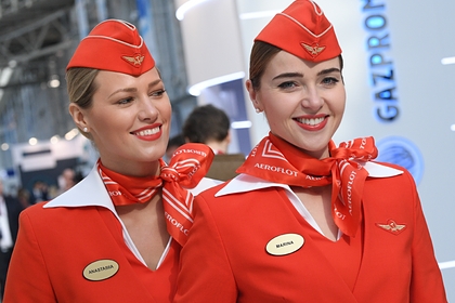 Российские стюардессы описали пассажира своей мечты
