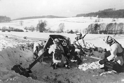 Солдаты 14-й дивизии СС на Восточном фронте, март 1944 года