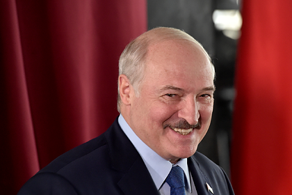 Лукашенко заявил о приведении в боевую готовность войск на западе Белоруссии