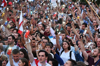 Власти белорусского города согласились выполнить требования протестующих