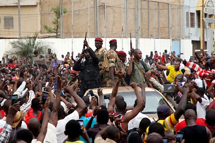 Франция продолжит военную операцию в мятежном Мали