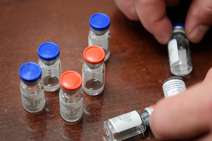 Раскрыты детали прививки десятков тысяч россиян вакциной «Спутник V»
