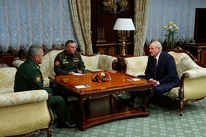 Лукашенко запросил у России новые виды вооружений