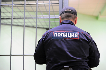 Причиной задержания ФСБ целого подразделения полиции назвали выращивание конопли