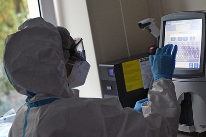 Вирусолог назвал сроки полного снятия ограничений по коронавирусу в России