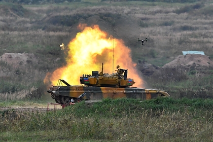 В Армении отчитались о четырех подбитых танках Азербайджана в Карабахе