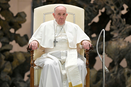 Папа римский открестился от поддержки однополых браков