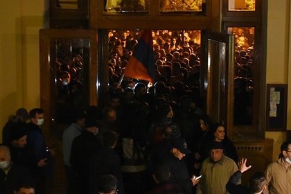 Протестующие в Армении озвучили свои требования