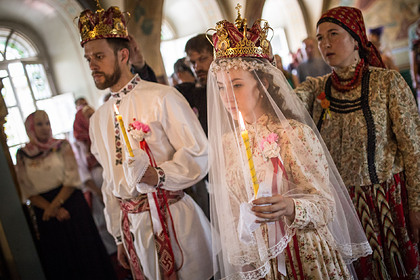 В РПЦ заинтересовались идеей запретить браки с иноверцами