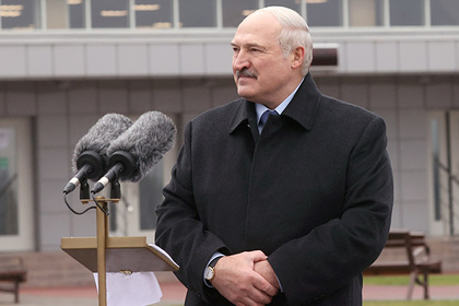 Лукашенко призвал ликвидировать патриотический пробел у белорусских мужиков