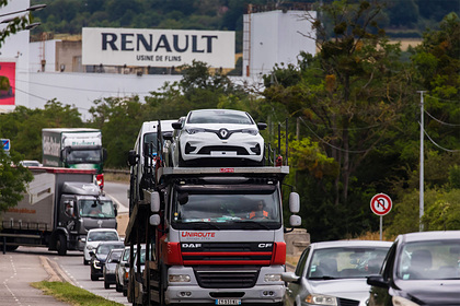 Французский автогигант закроет завод в Европе