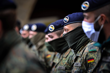 Уволенным из армии Германии геям выплатят денежные компенсации