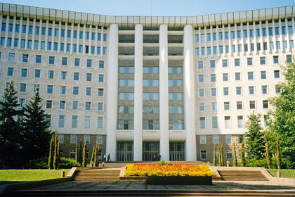 Здание парламента Молдавии