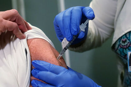 Раскрыто число противников вакцинации в США