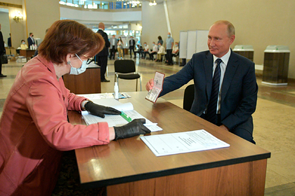 Госдума одобрила законопроект о праве Путина вновь баллотироваться в президенты