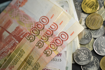 В России начал действовать налог на проценты от вкладов свыше миллиона рублей