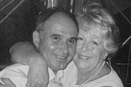 Прожившие в браке 47 лет супруги умерли от COVID-19 с разницей в четыре дня