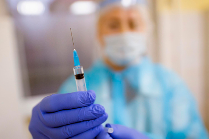 В Центре Гамалеи заявили о сохраняющемся девять месяцев иммунитете после вакцины