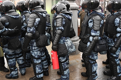 Сотрудники правоохранительных органов на Пушкинской площади в Москве