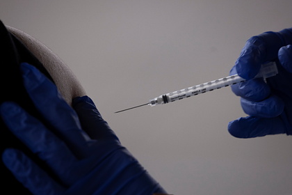 Украинцев призвали быть готовыми к «неблагоприятным последствиям» вакцинации