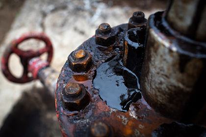 Выручка России от продажи нефти обвалилась