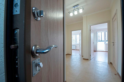 Названа необходимая зарплата для покупки однокомнатной квартиры в России