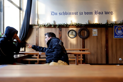 Немецкие пивовары уничтожили миллионы литров напитка из-за коронавируса