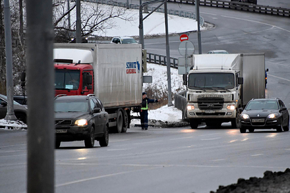 Собянин рассказал о постоянных ограничениях для грузовиков на МКАД