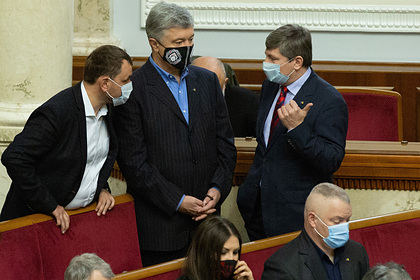 Порошенко в парламенте назвал «говном» вакцину от коронавируса для украинцев