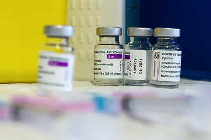 В Норвегии трех медиков госпитализировали после вакцины AstraZeneca