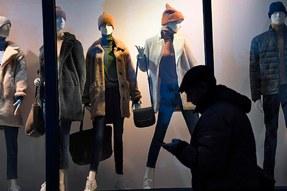 Россиян предупредили о резком росте цен на одежду и обувь