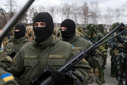 Украинский снайпер убил в Донбассе кормившего кур пенсионера