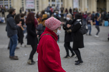 Во Франции решили побороть коронавирус за счет денег пенсионеров
