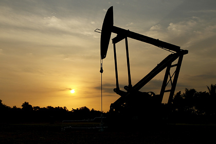 Страны ОПЕК+ согласились повысить добычу нефти