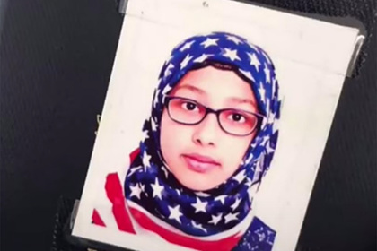 Мусульманка надела хиджаб с флагом США в надежде на «легкое» пересечение границы