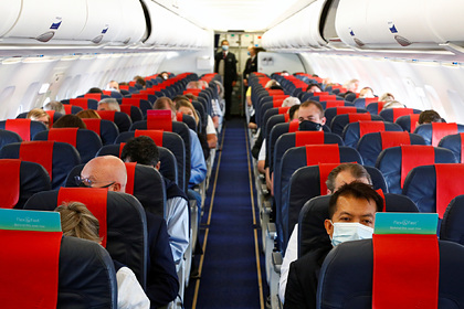 Выявлен способ избежать заражения коронавирусом на борту самолета