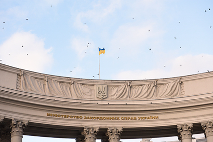 Украина объявила о высылке российского дипломата