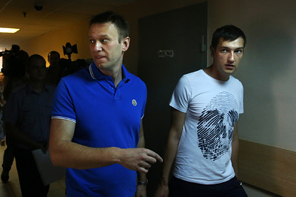 Алексей и Олег Навальные в 2014