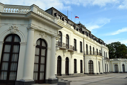 Чехия раскрыла число сокращенных сотрудников в посольстве России