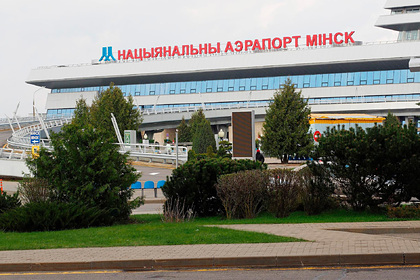 Стало известно о высадке пассажиров еще одного самолета в аэропорту Минска