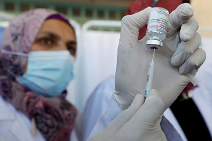 Израиль отдаст палестинцам вакцины с истекающим сроком годности